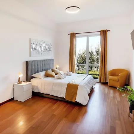 Rosa Bianca - 5 minuti dal Centro con Giardino e Parcheggio Privato-2